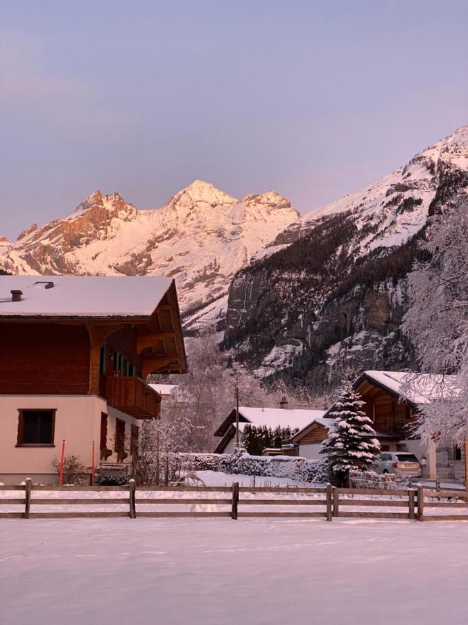 Familienferien Im Chalet Baergli Kandersteg Exterior foto